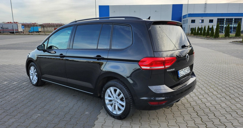 Volkswagen Touran cena 59400 przebieg: 260018, rok produkcji 2017 z Czarne małe 667